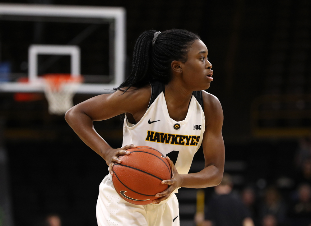Iowa Hawkeyes guard Tomi Taiwo (1) against the Illinois Fighting Illini Thursday, February 14, 2019 at Carver-Hawkeye Arena. (Brian Ray/hawkeyesports.com)