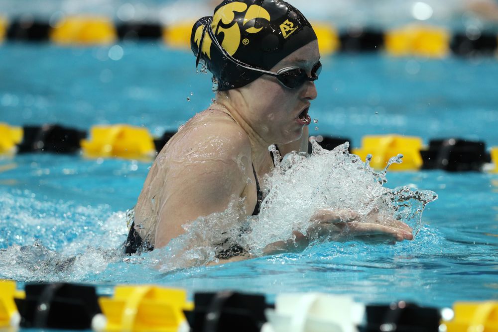 Iowa's Kelsey Drake swims the 200 yard Individual Medley Thursday, November 15, 2018 during the 2018 Hawkeye Invitational at the Campus Recreation and Wellness Center. (Brian Ray/hawkeyesports.com)