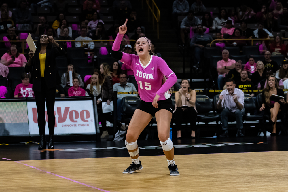 Iowa Hawkeyes defensive specialist Maddie Slagle (15) against the Wisconsin Badgers Saturday, October 6, 2018 at Carver-Hawkeye Arena. (Clem Messerli/Iowa Sports Pictures)