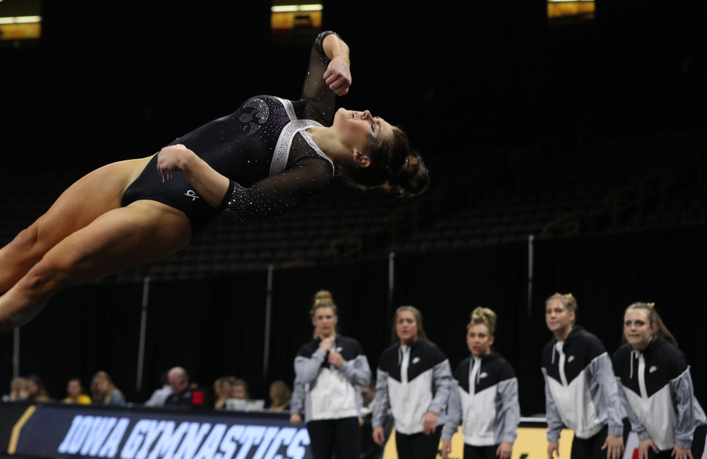 Iowa's Erin Castle competes on the floor against the Rutgers Scarlet Knights Saturday, January 26, 2019 at Carver-Hawkeye Arena. (Brian Ray/hawkeyesports.com)