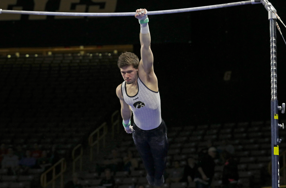Iowa's Rogelio Vazquez competes in the horizontal bar during the second day of the Big Ten Men's Gymnastics Championships at Carver-Hawkeye Arena in Iowa City on Saturday, Apr. 6, 2019. (Stephen Mally/hawkeyesports.com)