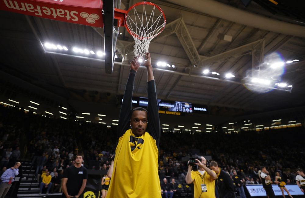 Iowa Hawkeyes guard Maishe Dailey (1) against the Nebraska Cornhuskers Sunday, January 6, 2019 at Carver-Hawkeye Arena. (Brian Ray/hawkeyesports.com)
