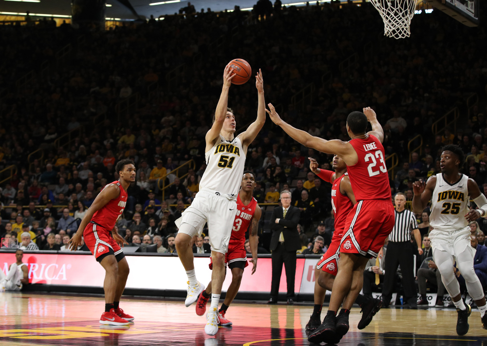 Iowa Hawkeyes forward Nicholas Baer (51) against the Ohio State Buckeyes Saturday, January 12, 2019 at Carver-Hawkeye Arena. (Brian Ray/hawkeyesports.com)