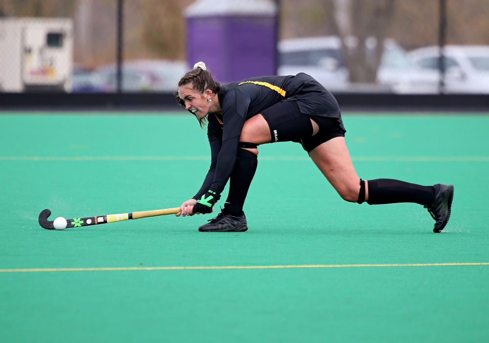 Iowa’s Anthe Nijziel (6) passes the ball during the third quarter of their game at Grant Field in Iowa City on Saturday, Oct 26, 2019. (Stephen Mally/hawkeyesports.com)