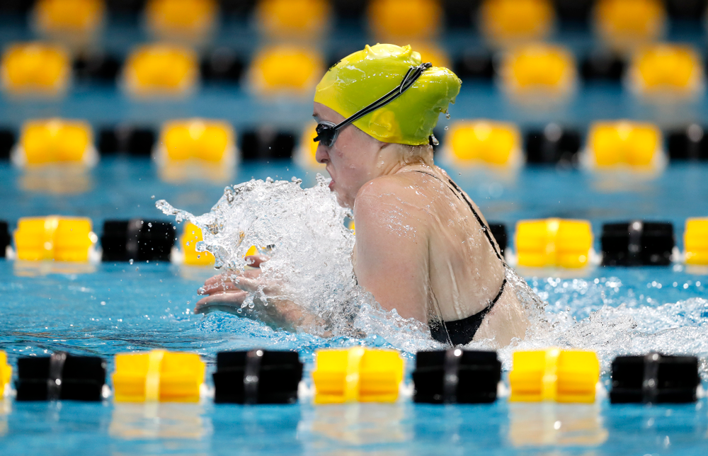 Kelsey Drake swims the 200 yard IM during the Black and Gold Intrasquad Saturday, September 29, 2018 at the Campus Recreation and Wellness Center. (Brian Ray/hawkeyesports.com)