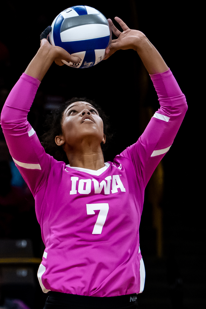 Iowa Hawkeyes setter Gabrielle Orr (7) against the Wisconsin Badgers Saturday, October 6, 2018 at Carver-Hawkeye Arena. (Clem Messerli/Iowa Sports Pictures)