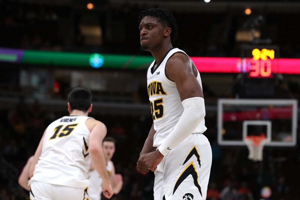 Iowa Hawkeyes forward Tyler Cook (25) against the Illinois Fighting Illini in the 2019 Big Ten Men's Basketball Tournament Thursday, March 14, 2019 at the United Center in Chicago. (Brian Ray/hawkeyesports.com)