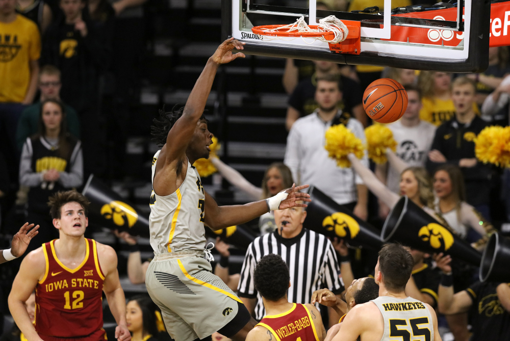 Iowa Hawkeyes forward Tyler Cook (25) against the Iowa State Cyclones in the Iowa Corn Cy-Hawk Series Thursday, December 6, 2018 at Carver-Hawkeye Arena. (Brian Ray/hawkeyesports.com)