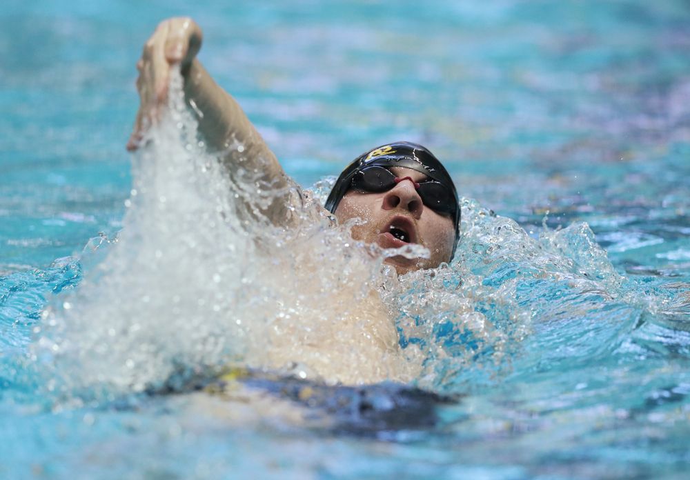 Iowa's Tanner Nelson swims the 200 yard Individual Medley Thursday, November 15, 2018 during the 2018 Hawkeye Invitational at the Campus Recreation and Wellness Center. (Brian Ray/hawkeyesports.com)