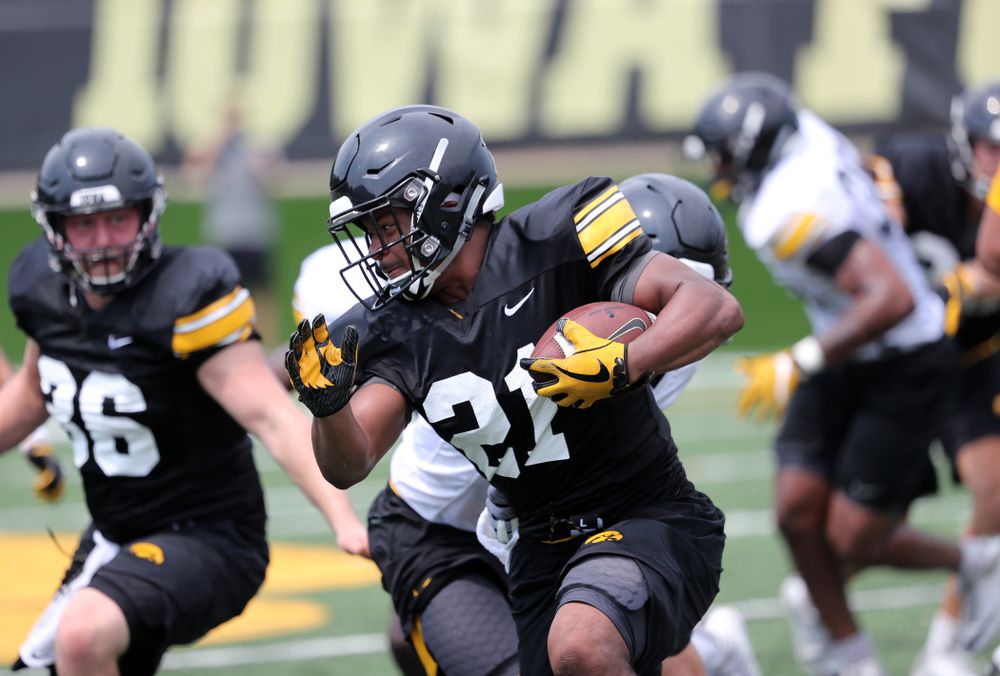Iowa Hawkeyes running back Ivory Kelly-Martin (21) during the third practice of fall camp Sunday, August 5, 2018 at the Kenyon Football Practice Facility. (Brian Ray/hawkeyesports.com)