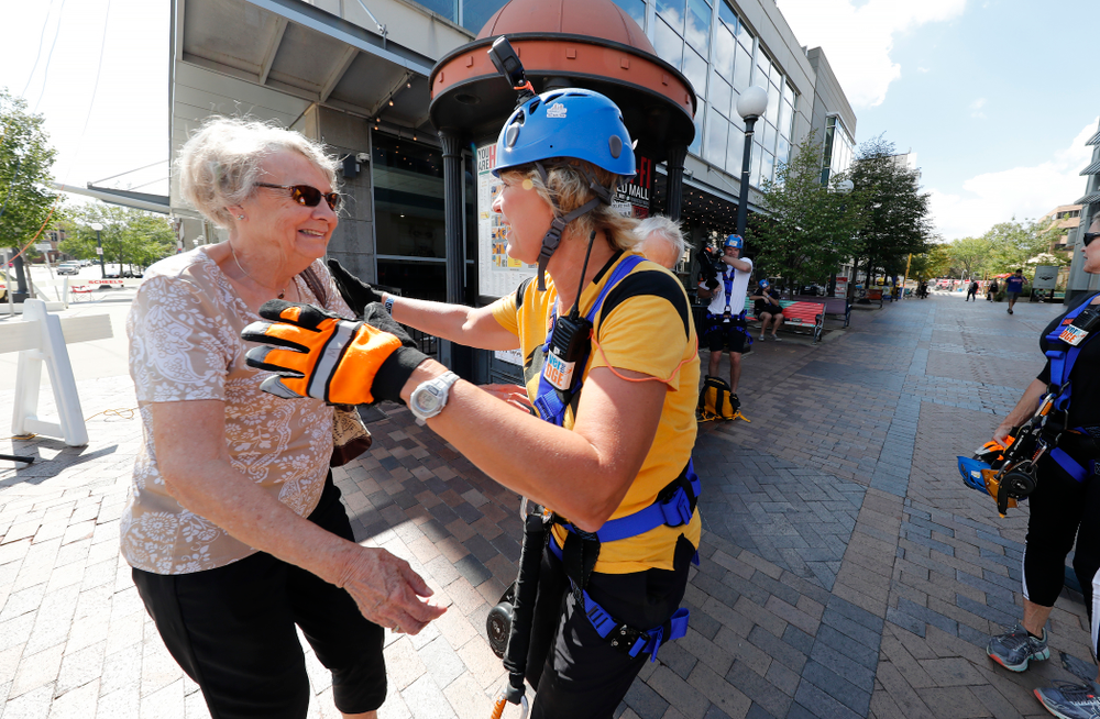Iowa Women's Basketball head coach Lisa Bluder goes Over The Edge to benefit Ronald McDonald House Charities of Eastern Iowa and Western Illinois Friday, September 14, 2018 in downtown Iowa City.(Brian Ray/hawkeyesports.com)