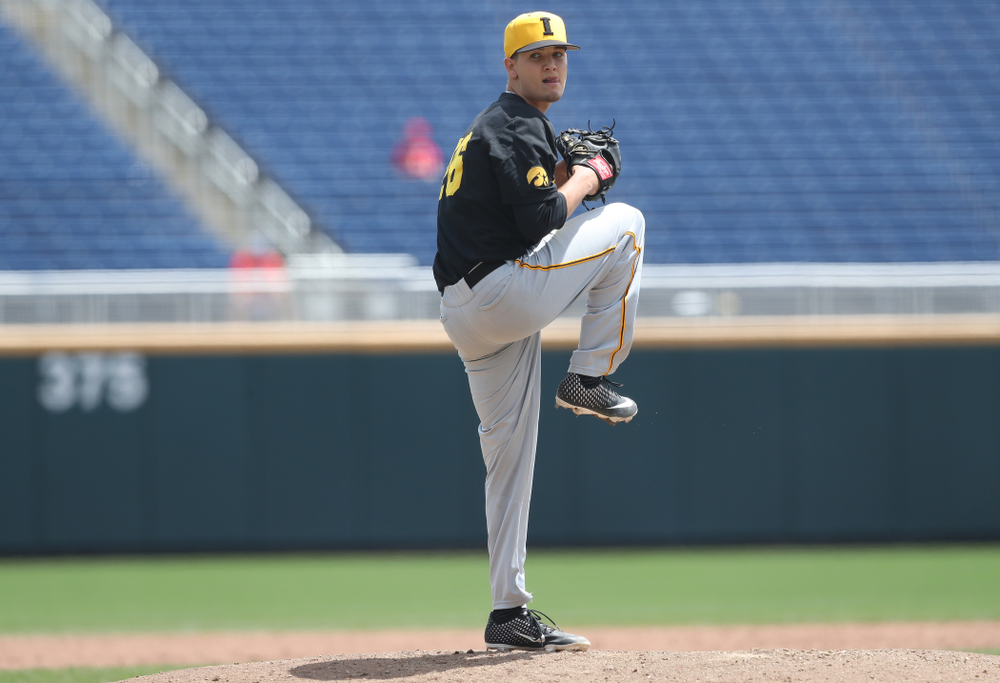 Iowa Hawkeyes Adam Ketelsen (26) against the Nebraska Cornhuskers in the first round of the Big Ten Baseball Tournament Friday, May 24, 2019 at TD Ameritrade Park in Omaha, Neb. (Brian Ray/hawkeyesports.com)