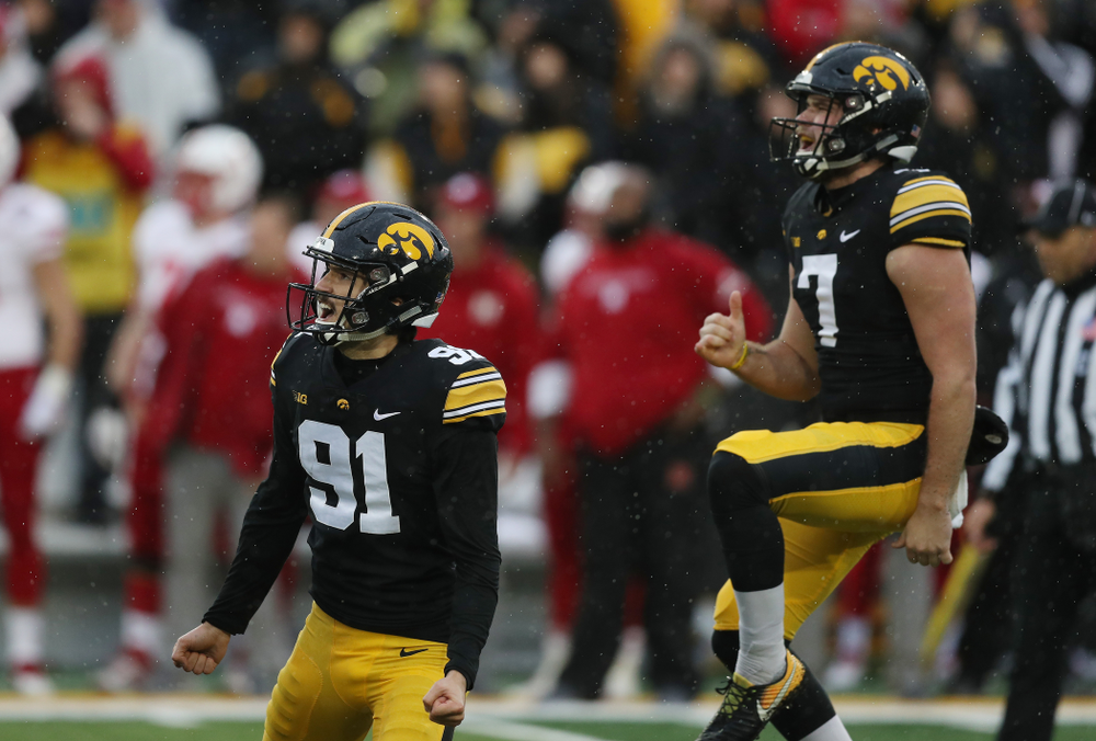 Iowa Hawkeyes place kicker Miguel Recinos (91) kicks the game winning field goal against the Nebraska Cornhuskers Friday, November 23, 2018 at Kinnick Stadium. (Brian Ray/hawkeyesports.com)