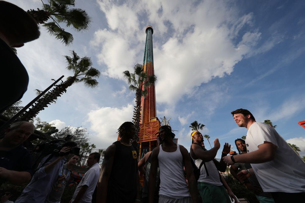 The Iowa Hawkeyes prepare to ride Falcon's Fury during an Outback Bowl team event Saturday, December 29, 2018 at Busch Gardens in Tampa, FL. (Brian Ray/hawkeyesports.com)