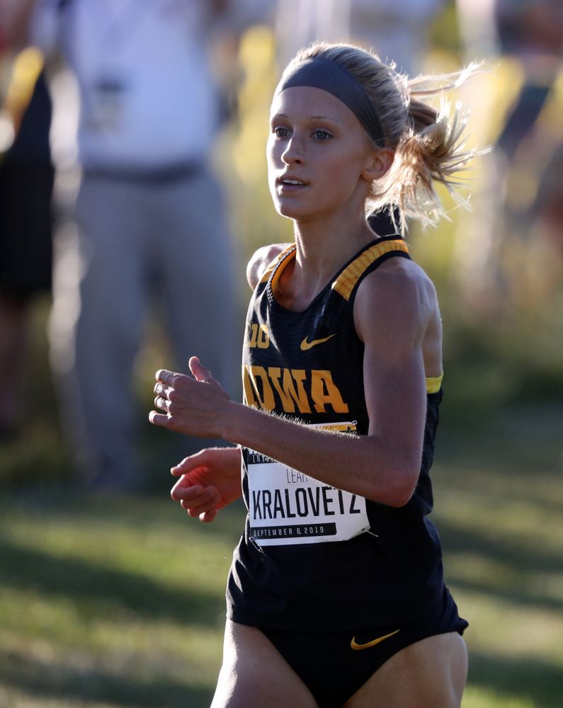 IowaÕs Leah Kralovetz runs in the 2019 Hawkeye Invitational Friday, September 6, 2019 at the Ashton Cross Country Course. (Brian Ray/hawkeyesports.com)