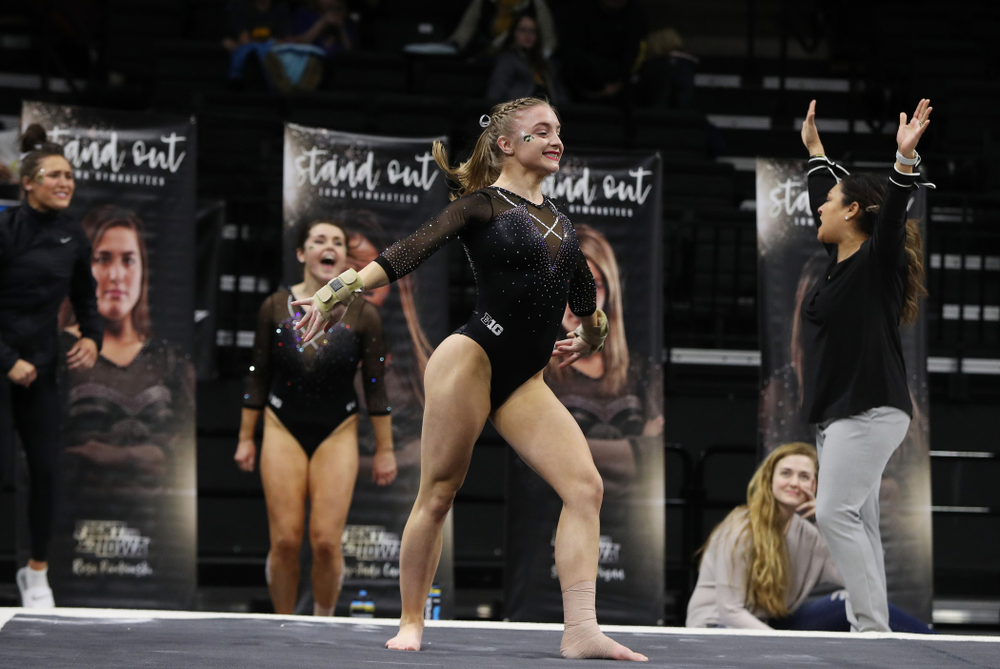 Iowa's Lauren Guerin competes on the floor against Illinois Saturday, February 16, 2019 at Carver-Hawkeye Arena. (Brian Ray/hawkeyesports.com)