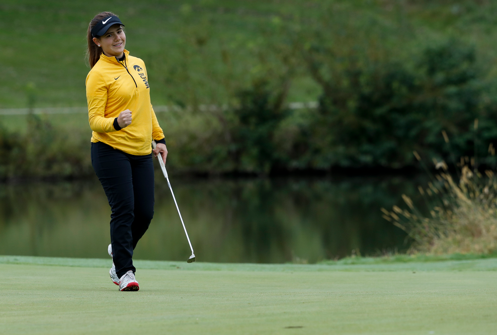 Iowa's Manuela Lizarazu reacts after sinking a birdie putt on the 13th hole during the Diane Thomason Invitational at Finkbine Golf Course on September 29, 2018. (Tork Mason/hawkeyesports.com)