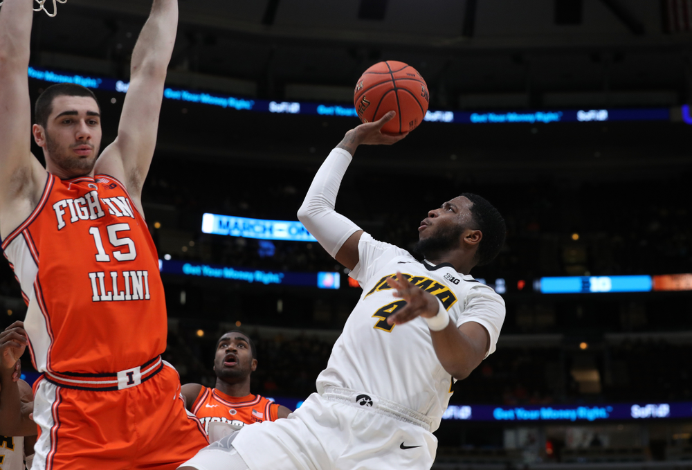 Iowa Hawkeyes guard Isaiah Moss (4) against the Illinois Fighting Illini in the 2019 Big Ten Men's Basketball Tournament Thursday, March 14, 2019 at the United Center in Chicago. (Brian Ray/hawkeyesports.com)