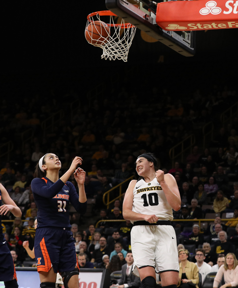 Iowa Hawkeyes forward Megan Gustafson (10) against the Illinois Fighting Illini Thursday, February 14, 2019 at Carver-Hawkeye Arena. (Brian Ray/hawkeyesports.com)