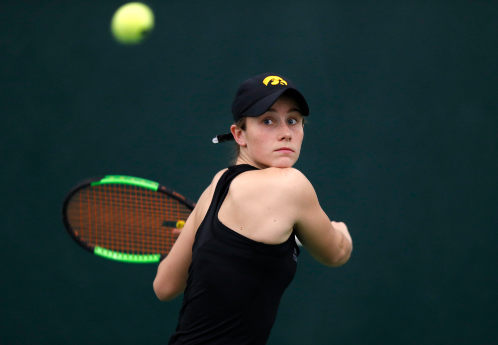 Elise Van Heuvelen against Ohio State Sunday, March 25, 2018 at the Hawkeye Tennis and Recreation Center. (Brian Ray/hawkeyesports.com)