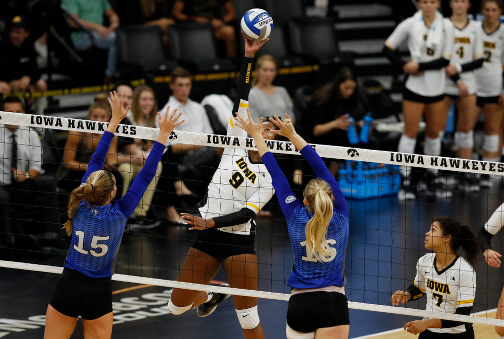 Iowa Hawkeyes middle blocker Amiya Jones (9) against Eastern Illinois Sunday, September 9, 2018 at Carver-Hawkeye Arena. (Brian Ray/hawkeyesports.com)