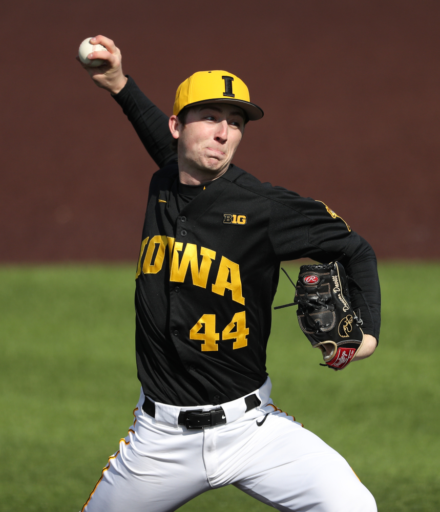 Iowa Hawkeyes Duncan Davitt (44) against California State Northridge Sunday, March 17, 2019 at Duane Banks Field. (Brian Ray/hawkeyesports.com)
