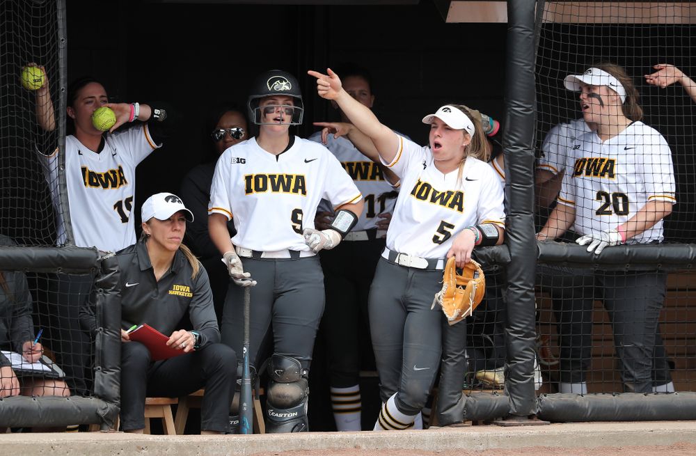 Iowa Hawkeyes Sydney Owens (5) against the Ohio State Buckeyes on senior day Sunday, May 5, 2019 at Pearl Field. (Brian Ray/hawkeyesports.com)