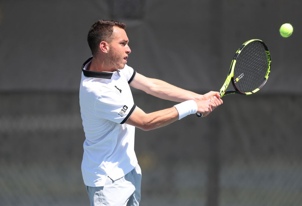 IowaÕs Kareem Allaf against the Michigan Wolverines Sunday, April 21, 2019 at the Hawkeye Tennis and Recreation Complex. (Brian Ray/hawkeyesports.com)