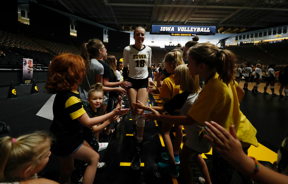 Iowa Hawkeyes middle blocker Hannah Clayton (18) against Eastern Illinois Sunday, September 9, 2018 at Carver-Hawkeye Arena. (Brian Ray/hawkeyesports.com)
