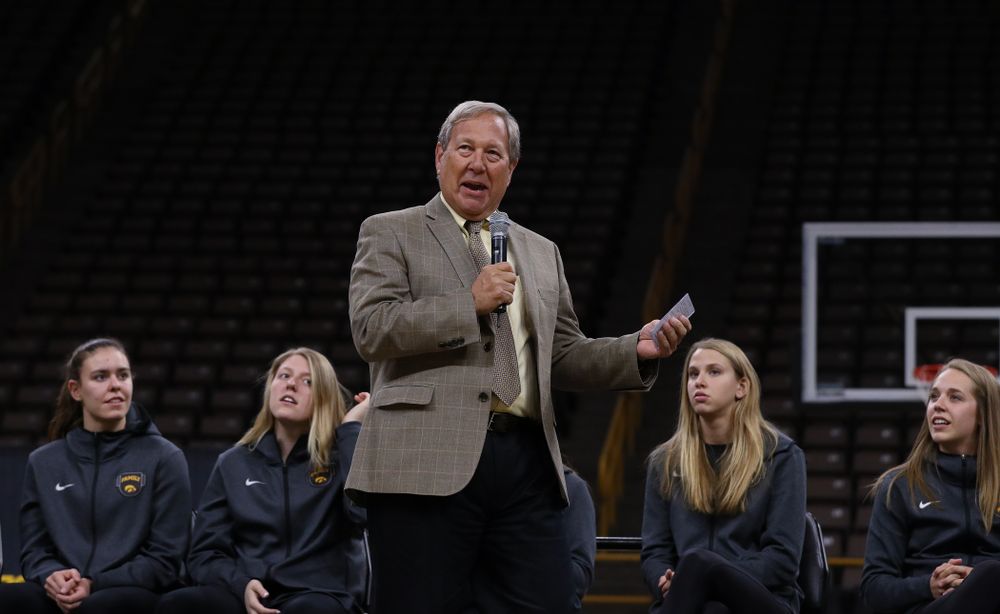 University of Iowa President Bruce Harreld speaks during the Iowa WomenÕs Basketball Celebr-Eight event Wednesday, April 24, 2019 at Carver-Hawkeye Arena. (Brian Ray/hawkeyesports.com)