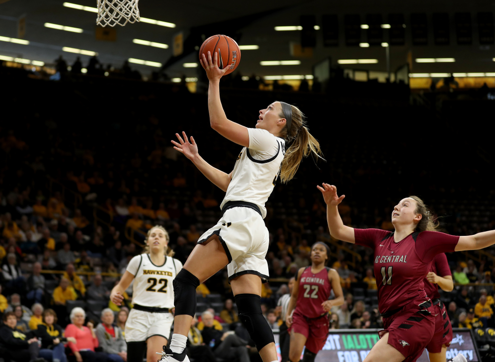 Iowa Hawkeyes guard Makenzie Meyer (3) against North Carolina Central Saturday, December 14, 2019 at Carver-Hawkeye Arena. (Brian Ray/hawkeyesports.com)