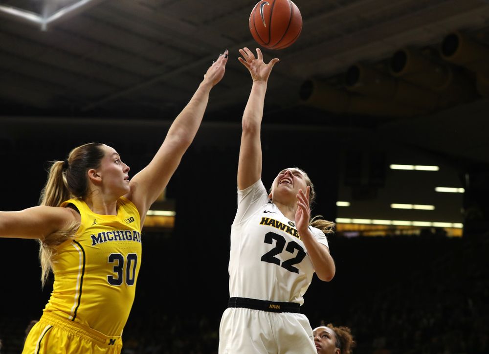 Iowa Hawkeyes guard Kathleen Doyle (22) against the Michigan Wolverines Thursday, January 17, 2019 at Carver-Hawkeye Arena. (Brian Ray/hawkeyesports.com)