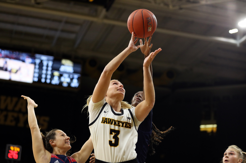 Iowa Hawkeyes guard Makenzie Meyer (3) against Florida Atlantic University Thursday, November 7, 2019 at Carver-Hawkeye Arena. (Brian Ray/hawkeyesports.com)