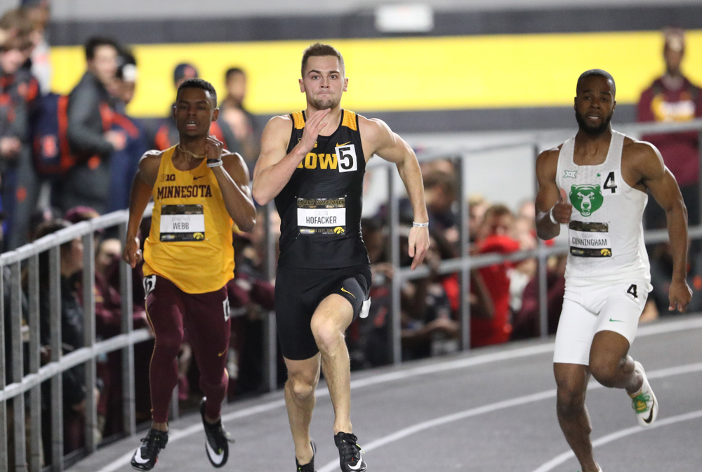 Iowa's Colin Hofacker runs the 200 meter premier during the 2019 Larry Wieczorek Invitational Friday, January 18, 2019 at the Hawkeye Tennis and Recreation Center. (Brian Ray/hawkeyesports.com)