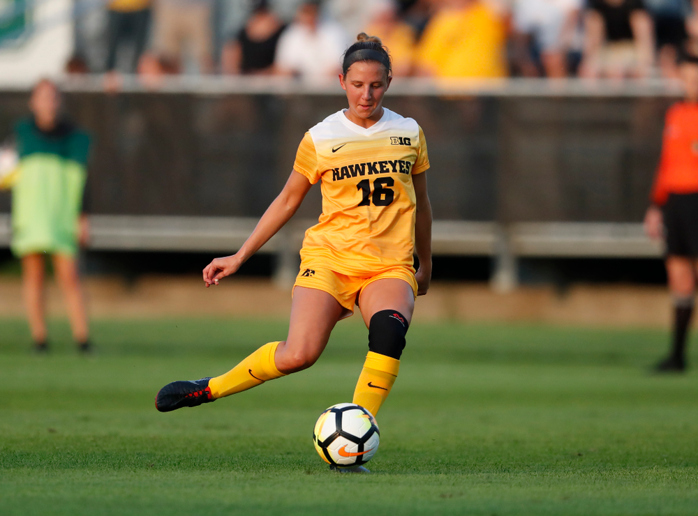 Iowa Hawkeyes Olivia Hellweg (16) against the Missouri Tigers Friday, August 17, 2018 at the Iowa Soccer Complex. (Brian Ray/hawkeyesports.com)