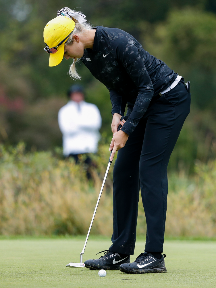 Iowa's Shawn Rennegarbe putts during the final round of the Diane Thomason Invitational at Finkbine Golf Course on September 30, 2018. (Tork Mason/hawkeyesports.com)
