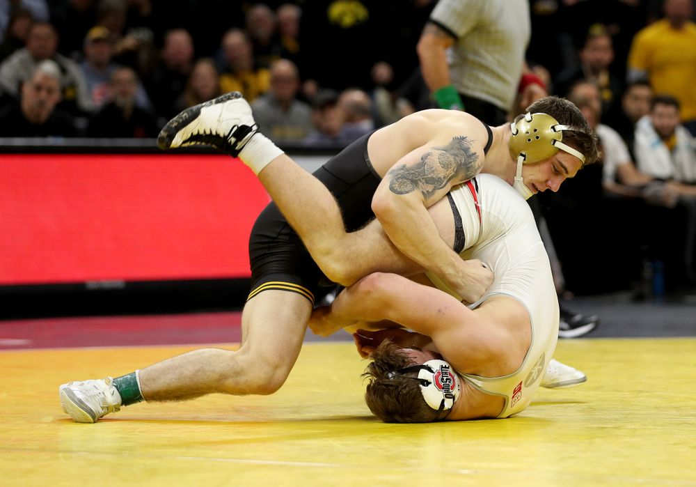 Iowa’s Abe Assad wrestles Ohio State’s Rockey Jordan at 184 pounds Friday, January 24, 2020 at Carver-Hawkeye Arena. Assad won the match 3-1. (Brian Ray/hawkeyesports.com)