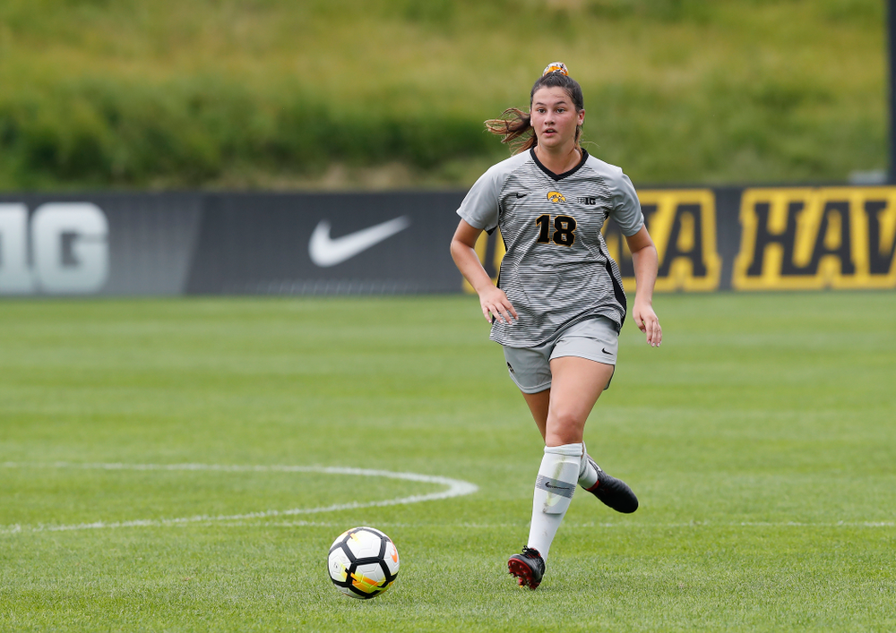 Iowa Hawkeyes Diane Senkowski (18) against Indiana State Sunday, August 26, 2018 at the Iowa Soccer Complex. (Brian Ray/hawkeyesports.com)