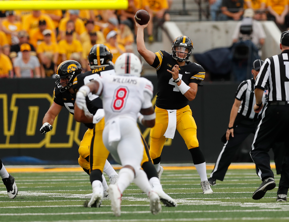 Iowa Hawkeyes quarterback Nate Stanley (4) against the Northern Illinois Huskies Saturday, September 1, 2018 at Kinnick Stadium. (Brian Ray/hawkeyesports.com)