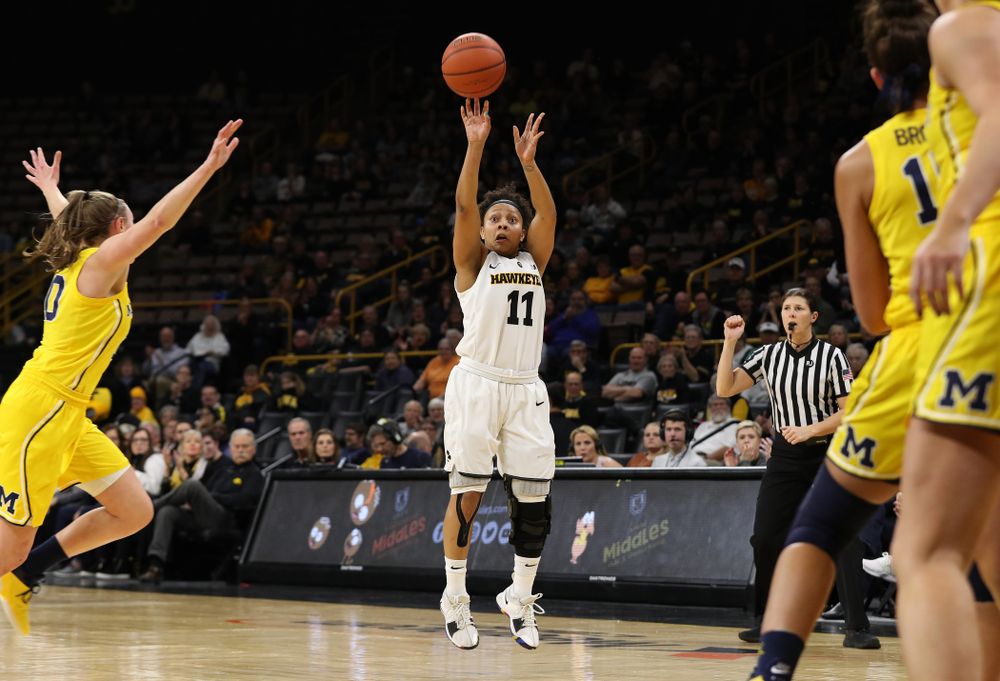 Iowa Hawkeyes guard Tania Davis (11) against the Michigan Wolverines Thursday, January 17, 2019 at Carver-Hawkeye Arena. (Brian Ray/hawkeyesports.com)