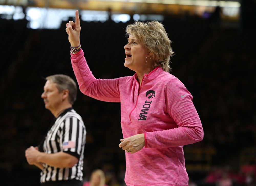 Iowa Hawkeyes head coach Lisa Bluder against the seventh ranked Maryland Terrapins Sunday, February 17, 2019 at Carver-Hawkeye Arena. (Brian Ray/hawkeyesports.com)