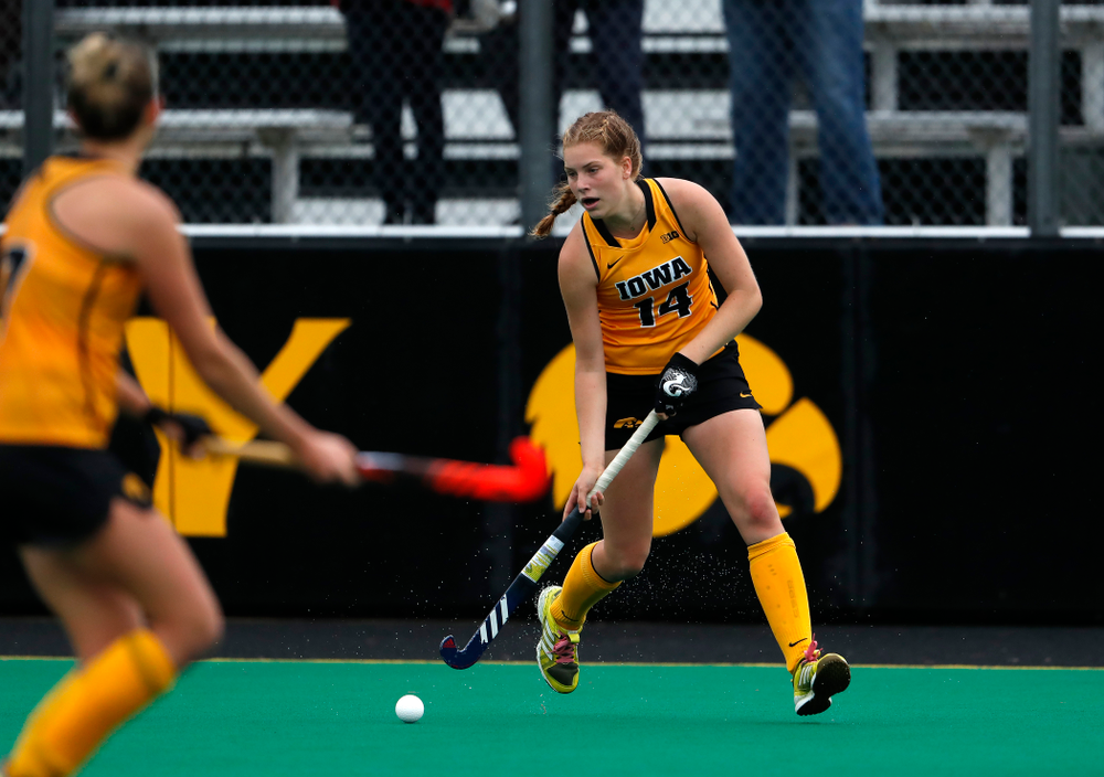 Iowa Hawkeyes Lokke Stribos (14) against Stanford Sunday, October 7, 2018 at Grant Field. (Brian Ray/hawkeyesports.com)