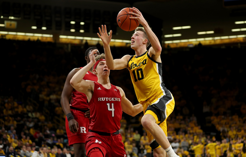 Iowa Hawkeyes guard Joe Wieskamp (10) against the Rutgers Scarlet Knights Wednesday, January 22, 2020 at Carver-Hawkeye Arena. (Brian Ray/hawkeyesports.com)