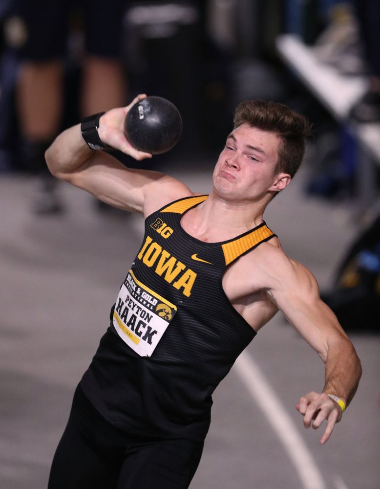Iowa's Peyton Haack competes in the Shot Put during the Black and Gold Premier meet Saturday, January 26, 2019 at the Recreation Building. (Brian Ray/hawkeyesports.com)