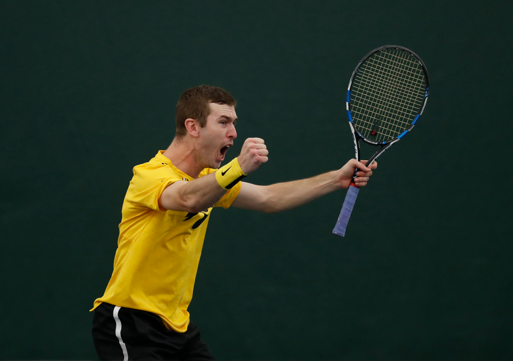 Joe Tyler and Jake Jacoby play a doubles match against the Illinois Fighting Illini Saturday, March 31, 2018 at Hawkeye Tennis and Recreation Center. (Brian Ray/hawkeyesports.com)