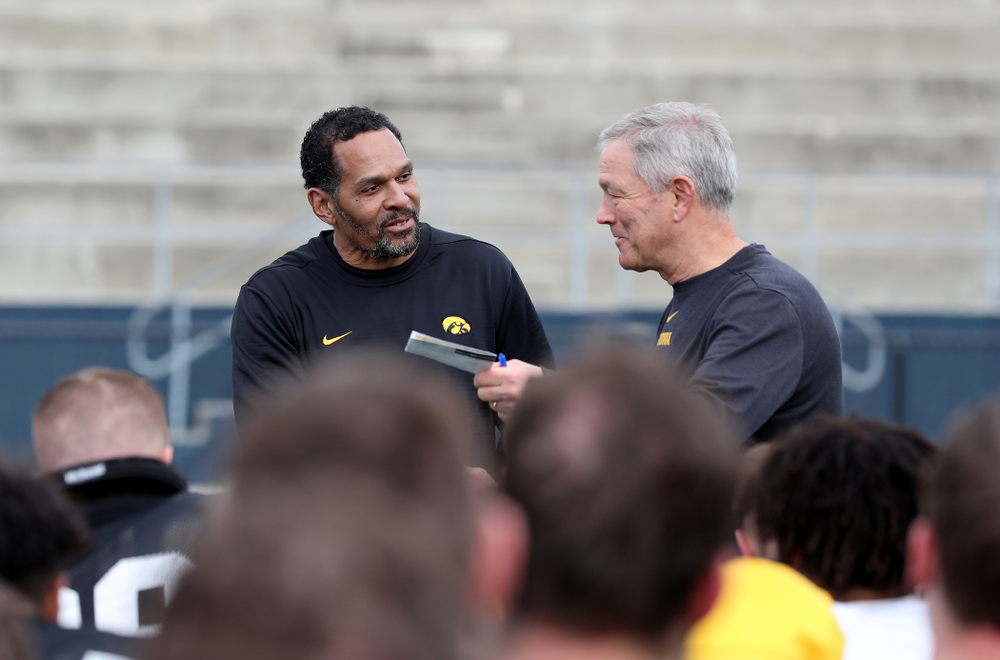 Iowa Hawkeyes head coach Kirk Ferentz introduces former Hawkeye Quinn Early during Holiday Bowl Practice No. 3 Tuesday, December 24, 2019 at San Diego Mesa College. (Brian Ray/hawkeyesports.com)