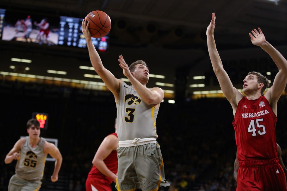 Iowa Hawkeyes guard Jordan Bohannon (3) against the Nebraska Cornhuskers Sunday, January 6, 2019 at Carver-Hawkeye Arena. (Brian Ray/hawkeyesports.com)