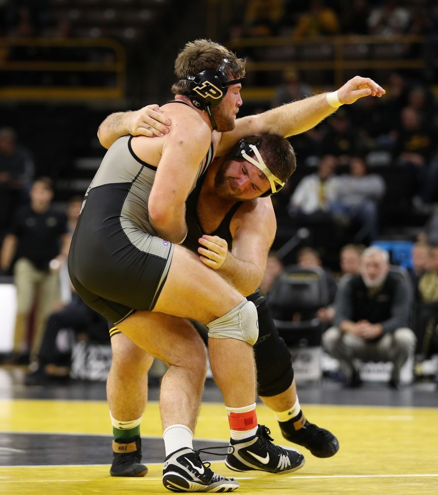 Iowa's Aaron Costello wrestles Purdue's Jacob Aven at heavyweight Saturday, November 24, 2018 at Carver-Hawkeye Arena. (Brian Ray/hawkeyesports.com)