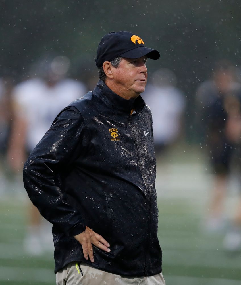 Iowa Hawkeyes quarterbacks coach Ken O'Keefe during camp practice No. 15 Monday, August 20, 2018 at the Hansen Football Performance Center. (Brian Ray/hawkeyesports.com)
