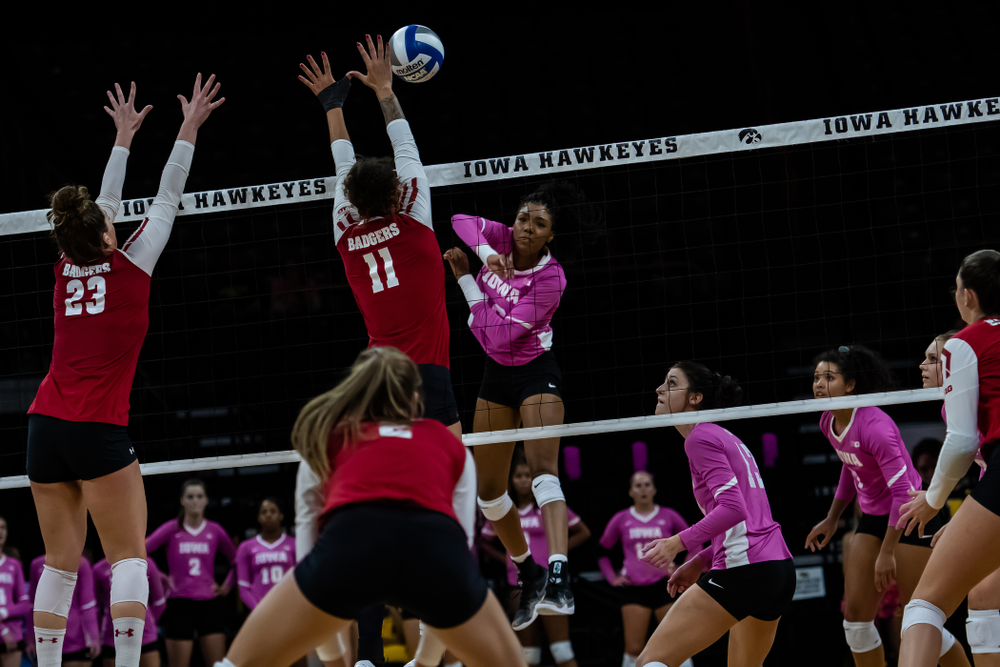 Iowa Hawkeyes outside hitter Taylor Louis (16) against the Wisconsin Badgers Saturday, October 6, 2018 at Carver-Hawkeye Arena. (Clem Messerli/Iowa Sports Pictures)